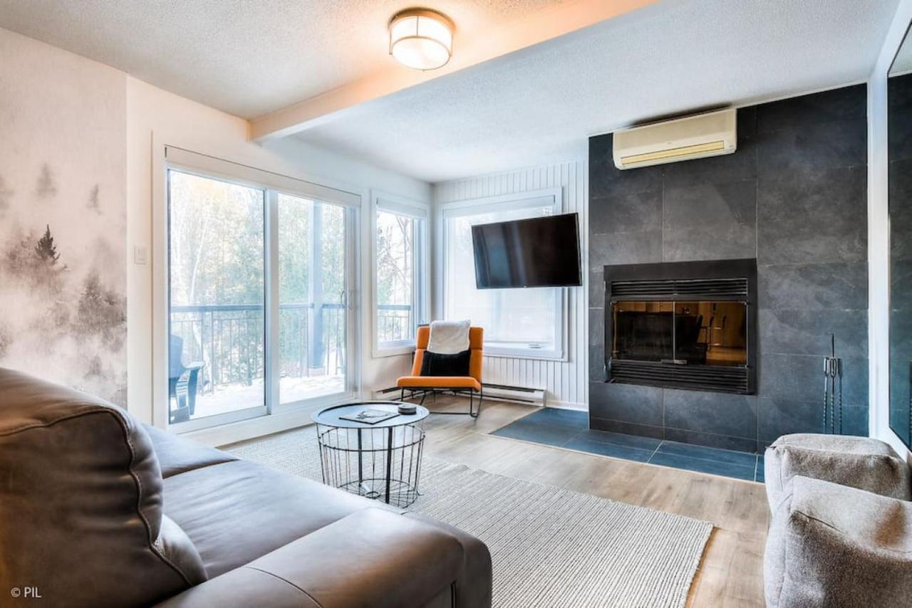 Chic Mt-Tremblant Condo With View On The Lake By Denstays Mont-Tremblant Esterno foto