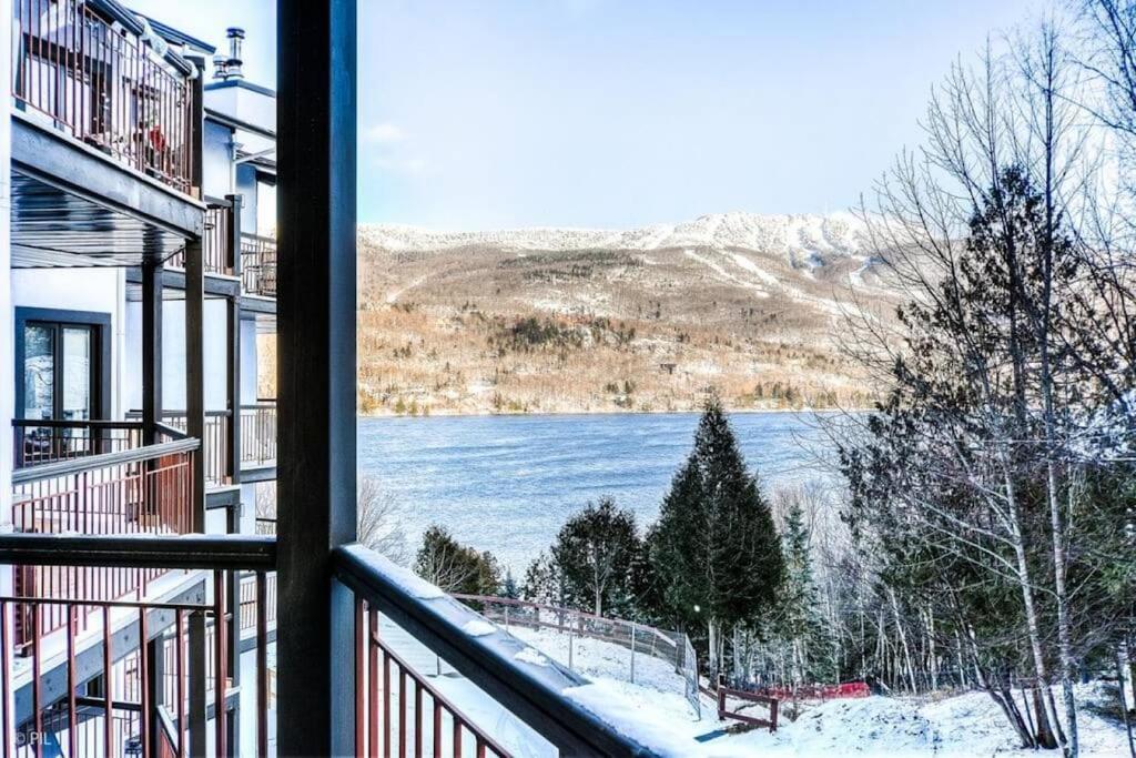 Chic Mt-Tremblant Condo With View On The Lake By Denstays Mont-Tremblant Esterno foto