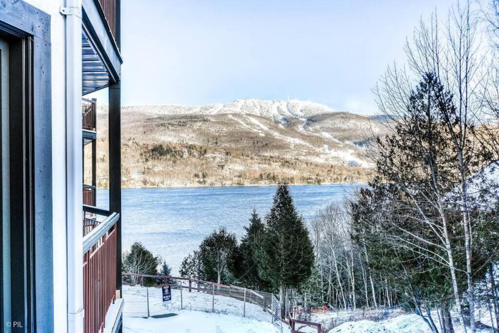 Chic Mt-Tremblant Condo With View On The Lake By Denstays Mont-Tremblant Esterno foto