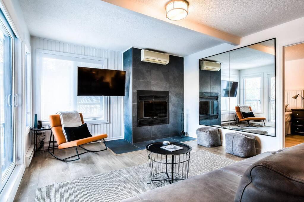 Chic Mt-Tremblant Condo With View On The Lake By Denstays Mont-Tremblant Esterno foto