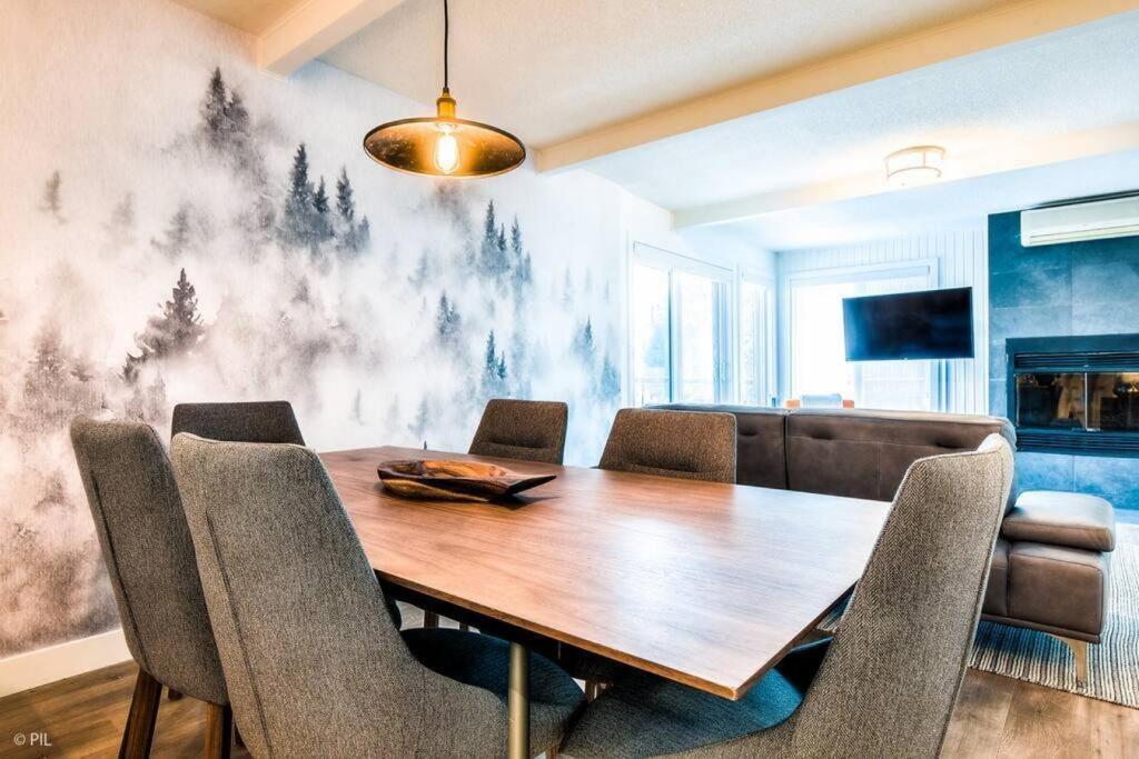 Chic Mt-Tremblant Condo With View On The Lake By Denstays Mont-Tremblant Esterno foto